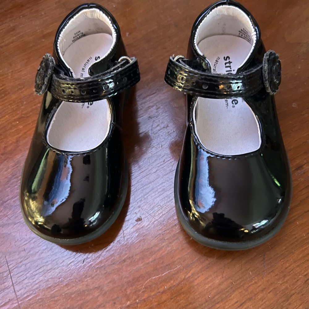 Stride Rite Nicolette Maryjane patent leather, Shoe Girl's 5 1/2 W